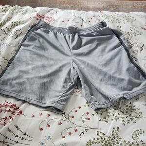 NWOT Men's Gray Athletic Shorts